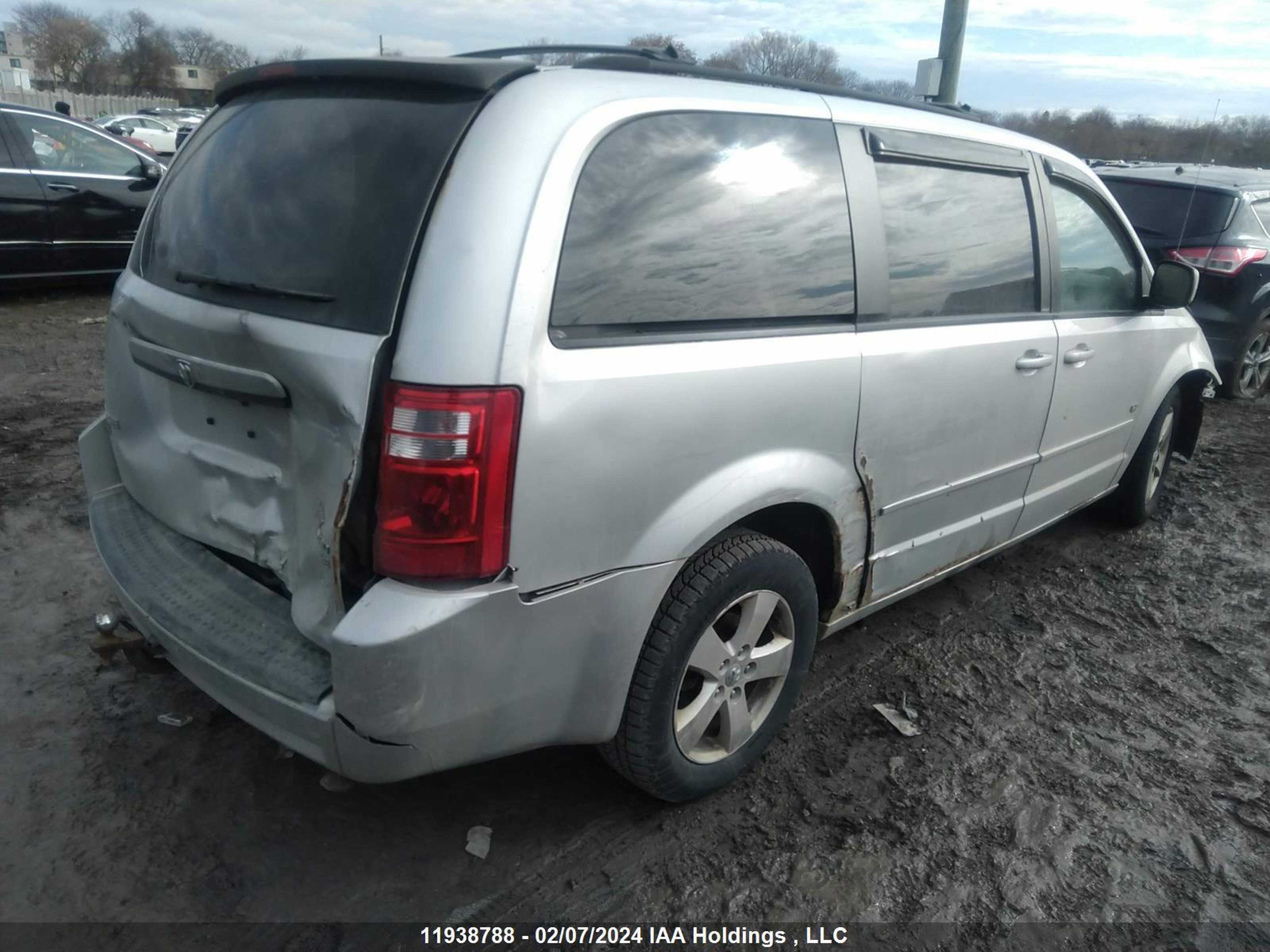 Photo 3 VIN: 2D8HN44E09R694680 - DODGE CARAVAN 