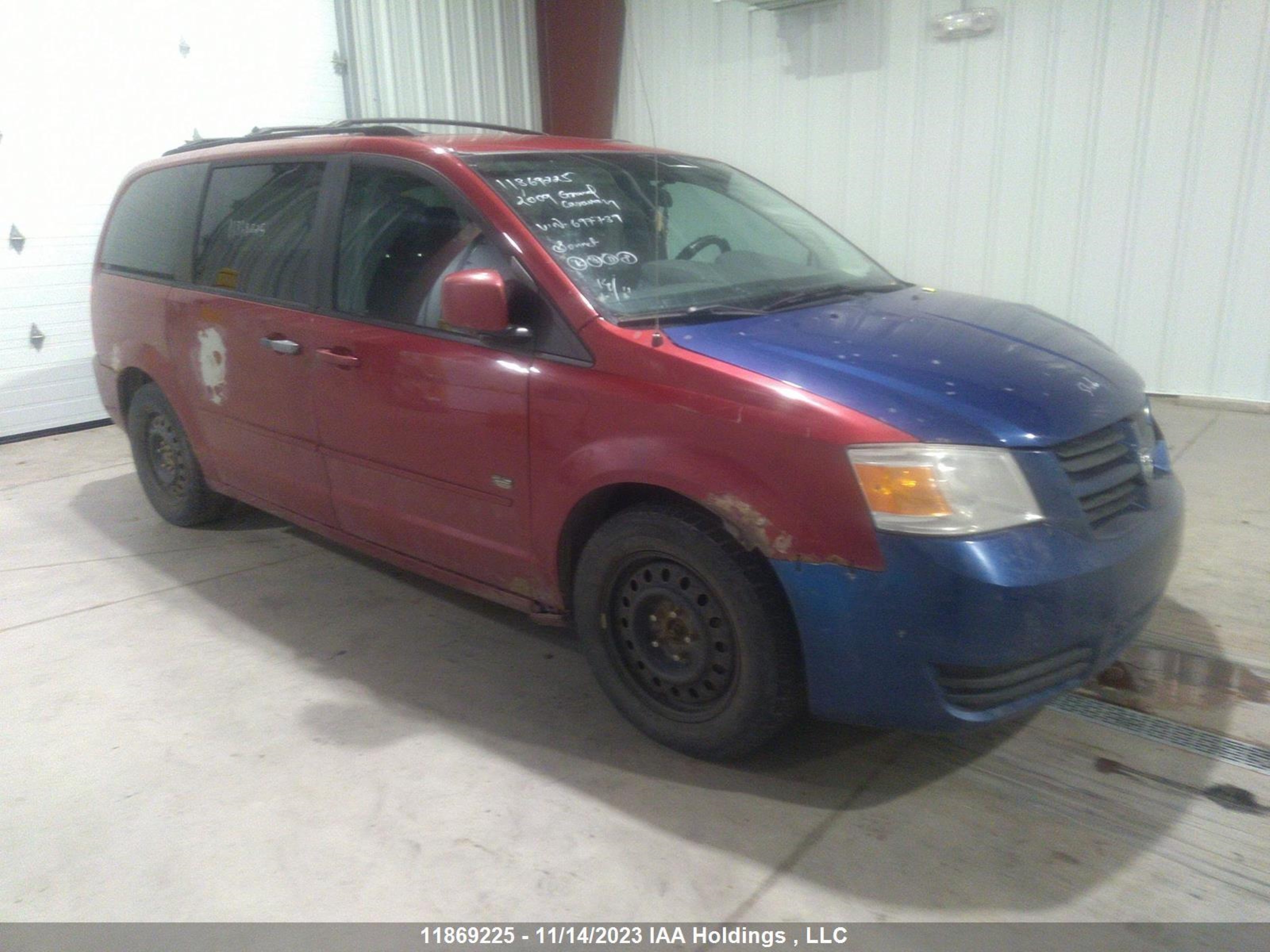 Photo 0 VIN: 2D8HN44E09R697739 - DODGE CARAVAN 