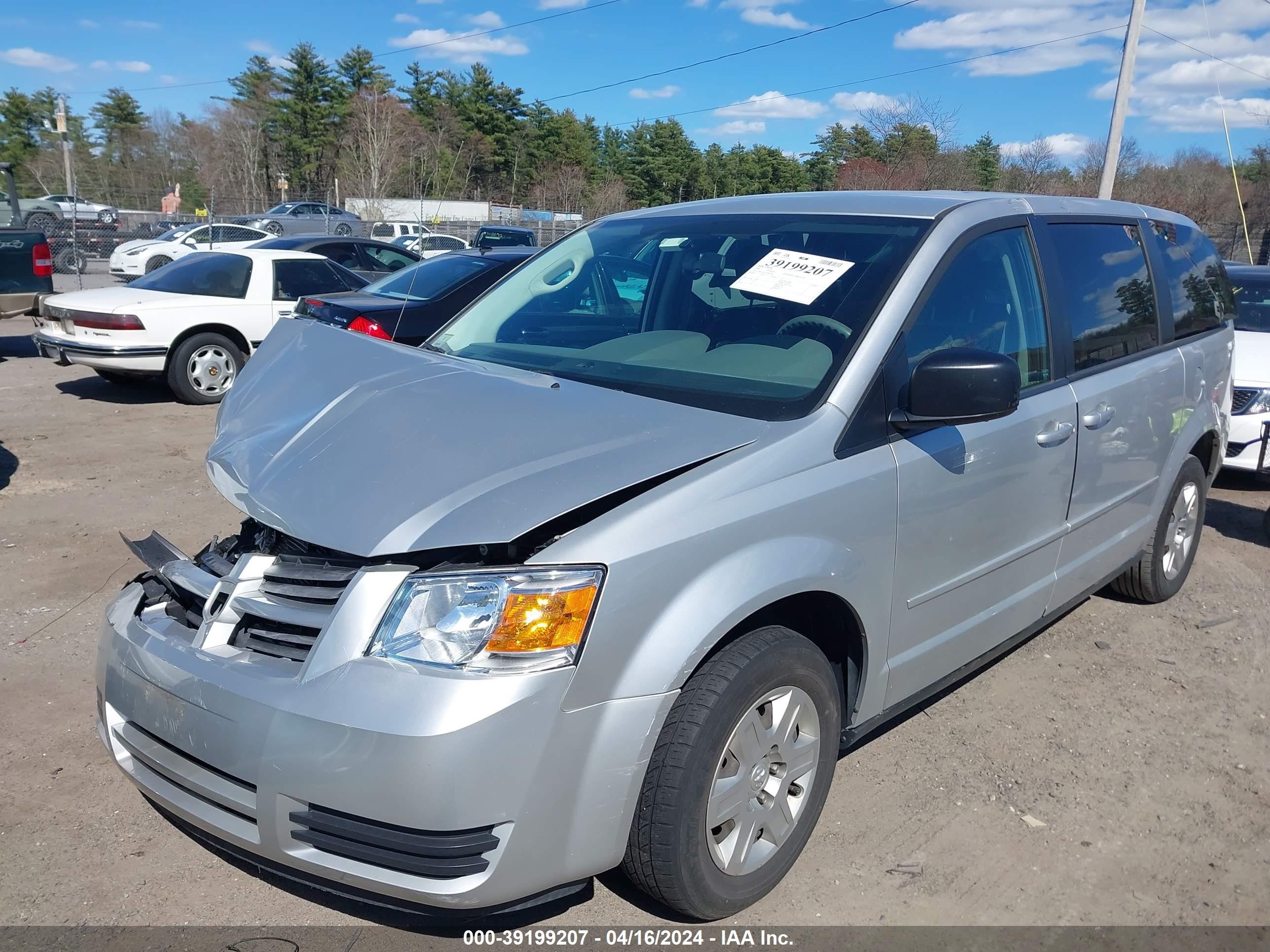 Photo 1 VIN: 2D8HN44E19R601794 - DODGE CARAVAN 