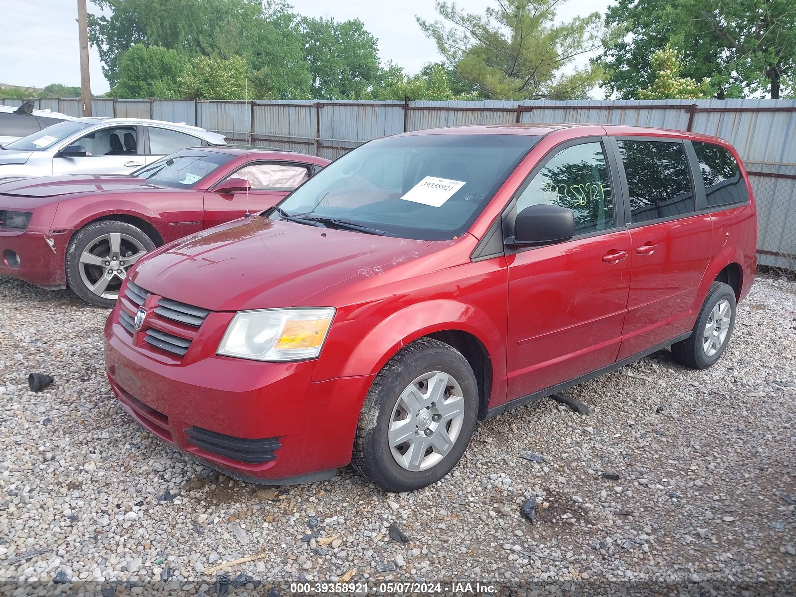 Photo 1 VIN: 2D8HN44E19R623939 - DODGE CARAVAN 