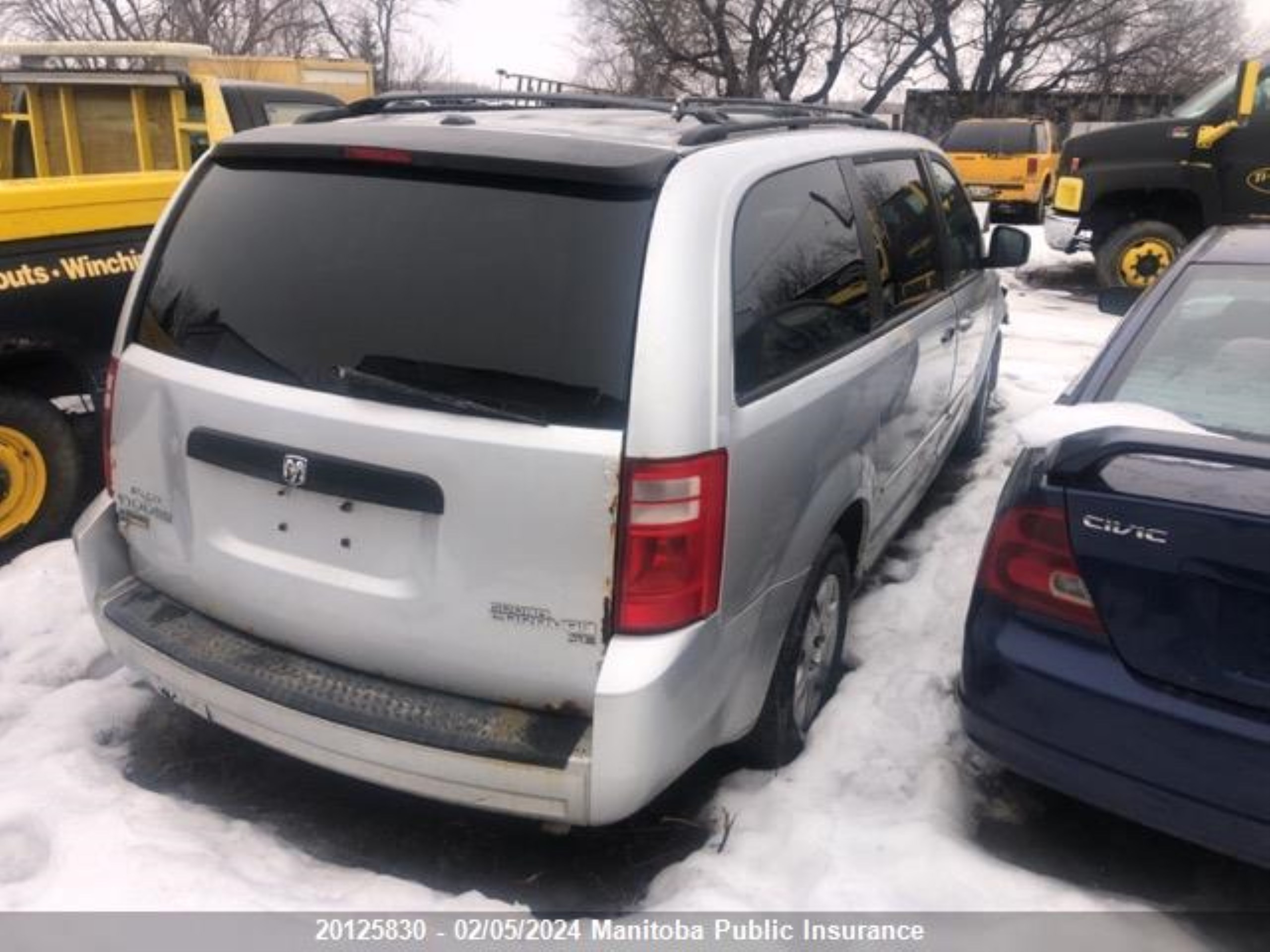 Photo 3 VIN: 2D8HN44E39R516892 - DODGE CARAVAN 