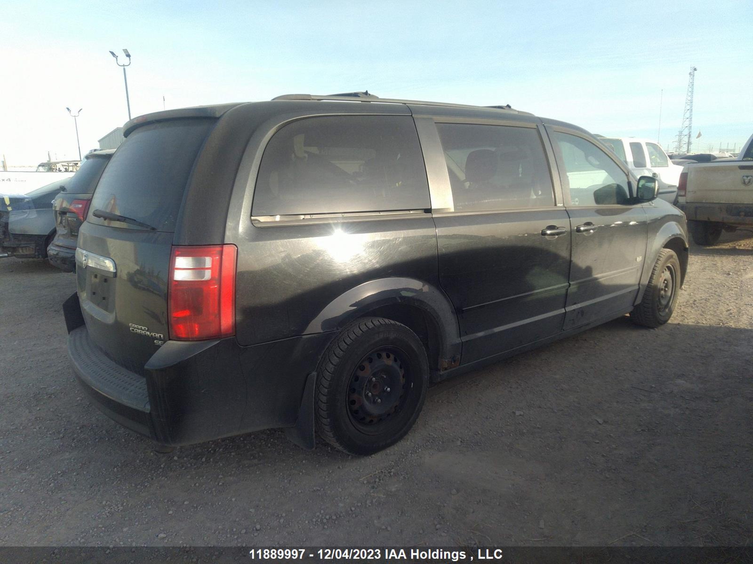 Photo 3 VIN: 2D8HN44E39R700679 - DODGE CARAVAN 