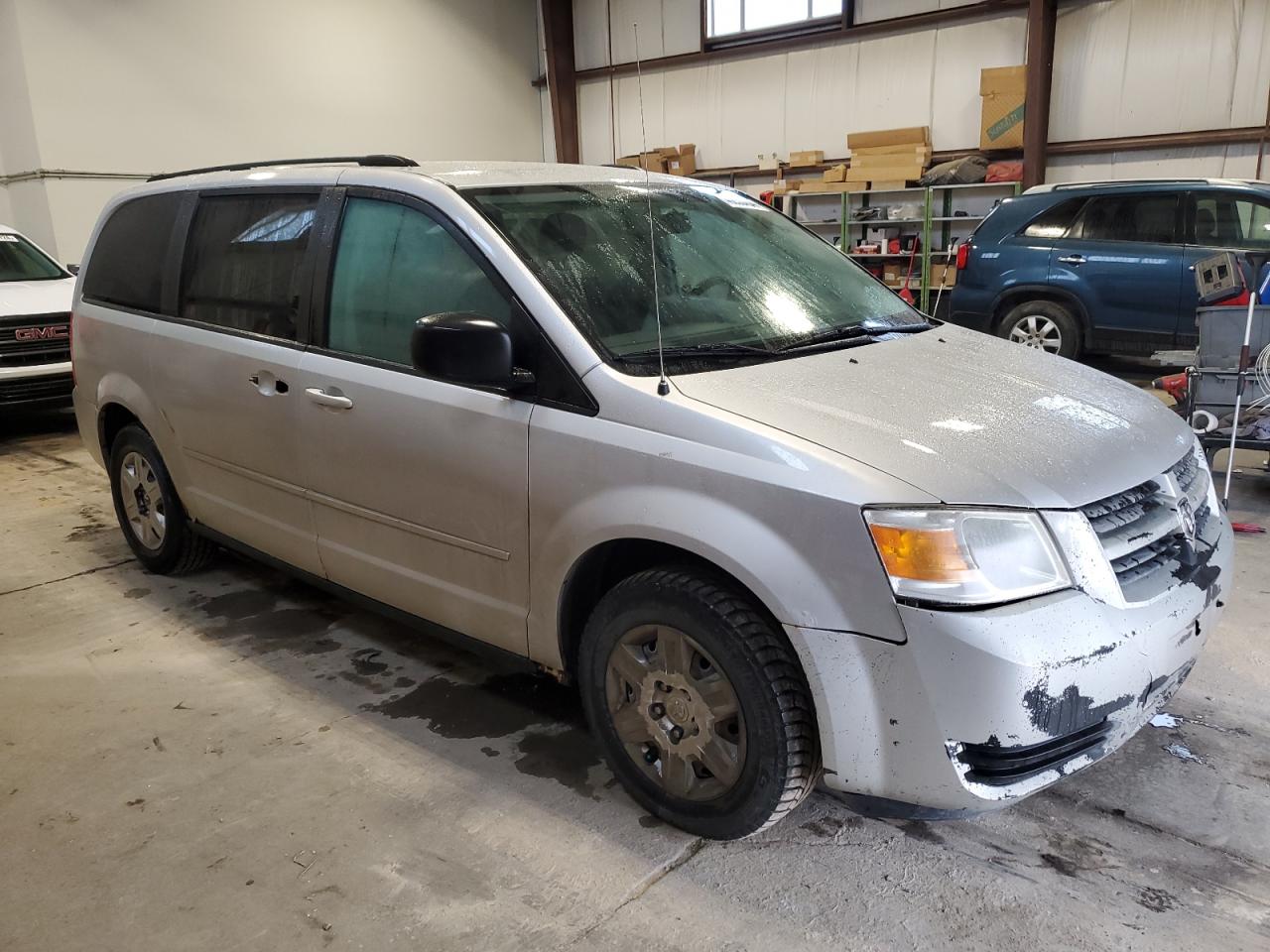 Photo 3 VIN: 2D8HN44E69R643300 - DODGE CARAVAN 