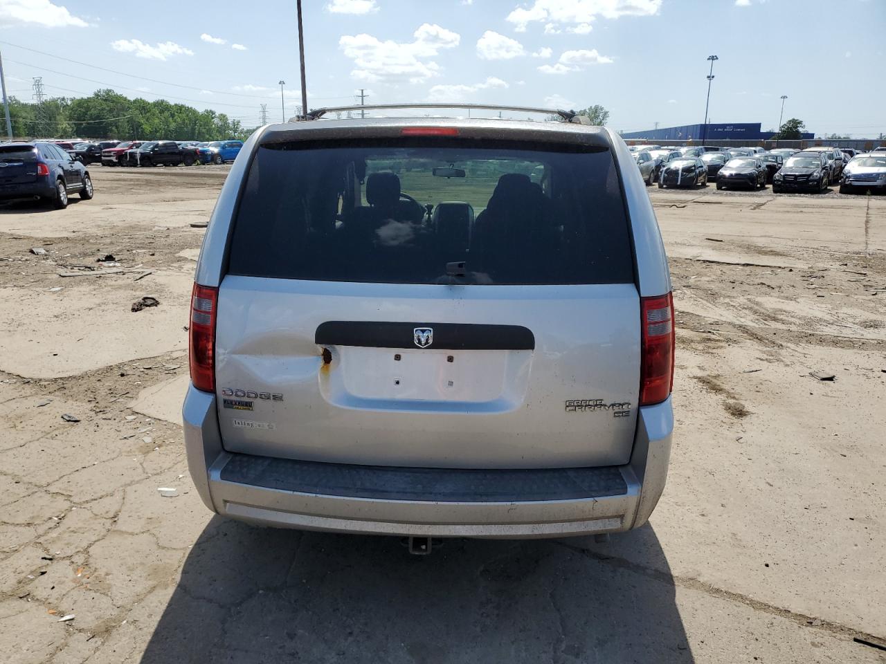 Photo 5 VIN: 2D8HN44E69R661702 - DODGE CARAVAN 