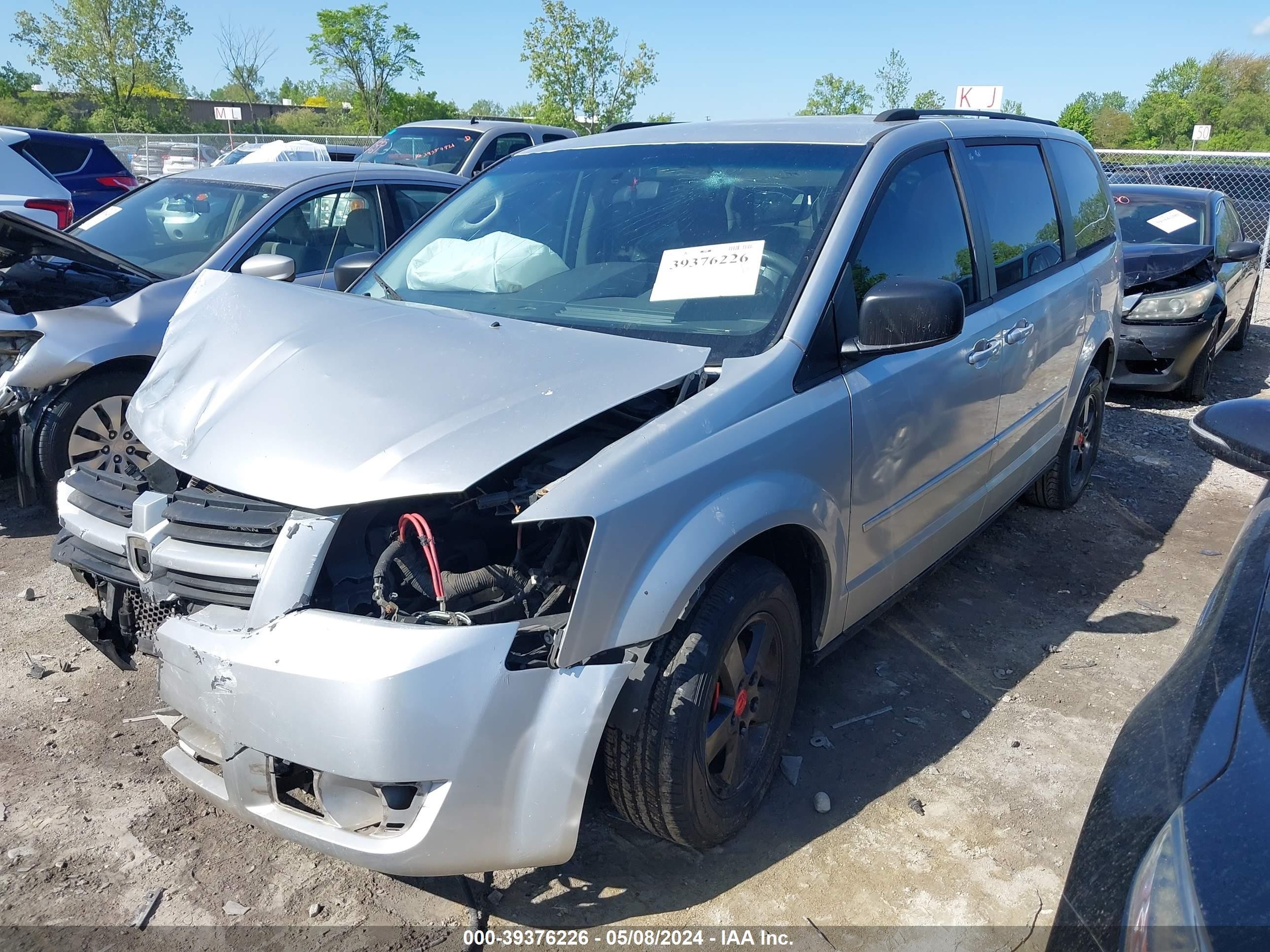 Photo 1 VIN: 2D8HN44E79R534683 - DODGE CARAVAN 