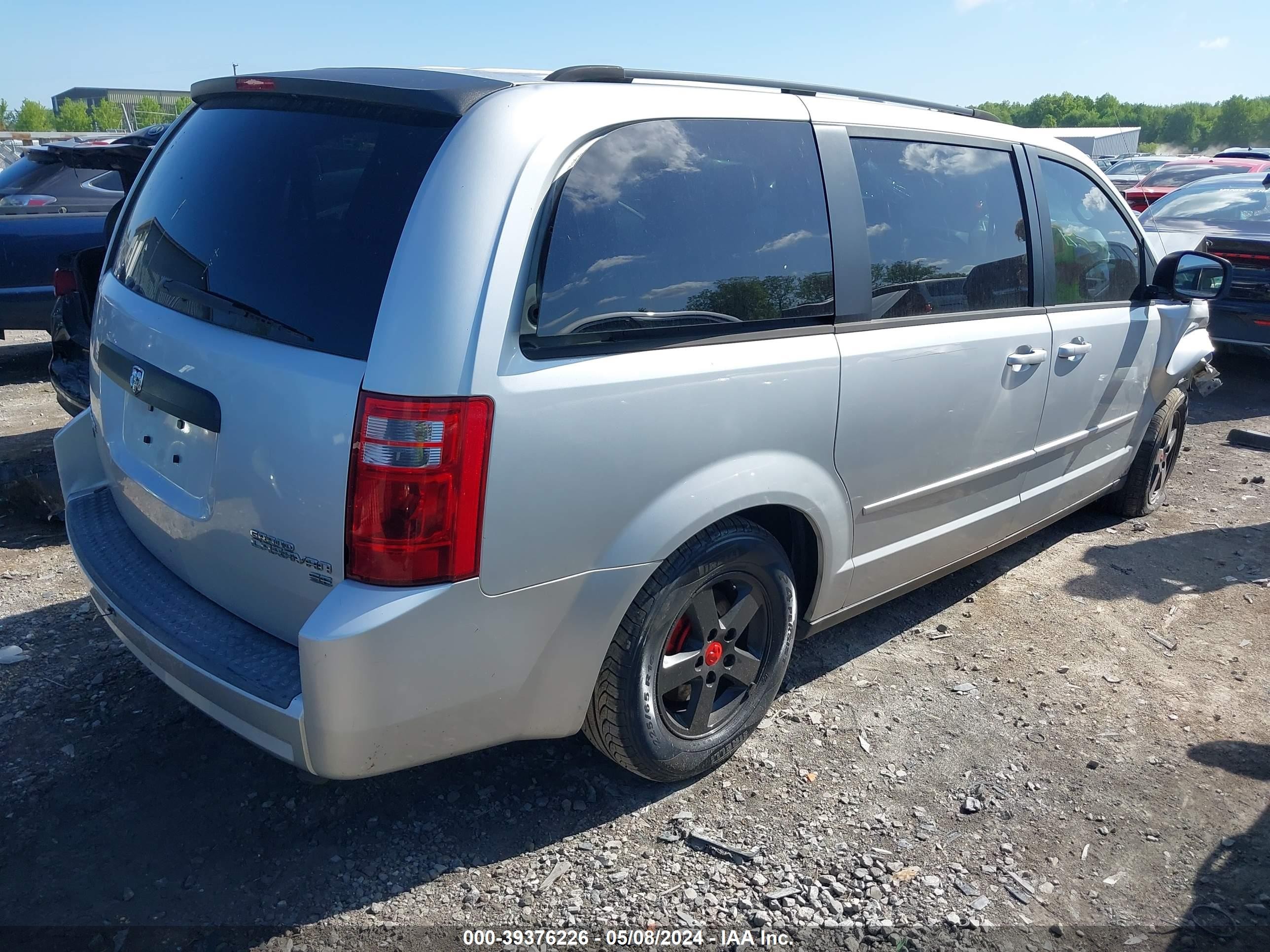 Photo 3 VIN: 2D8HN44E79R534683 - DODGE CARAVAN 