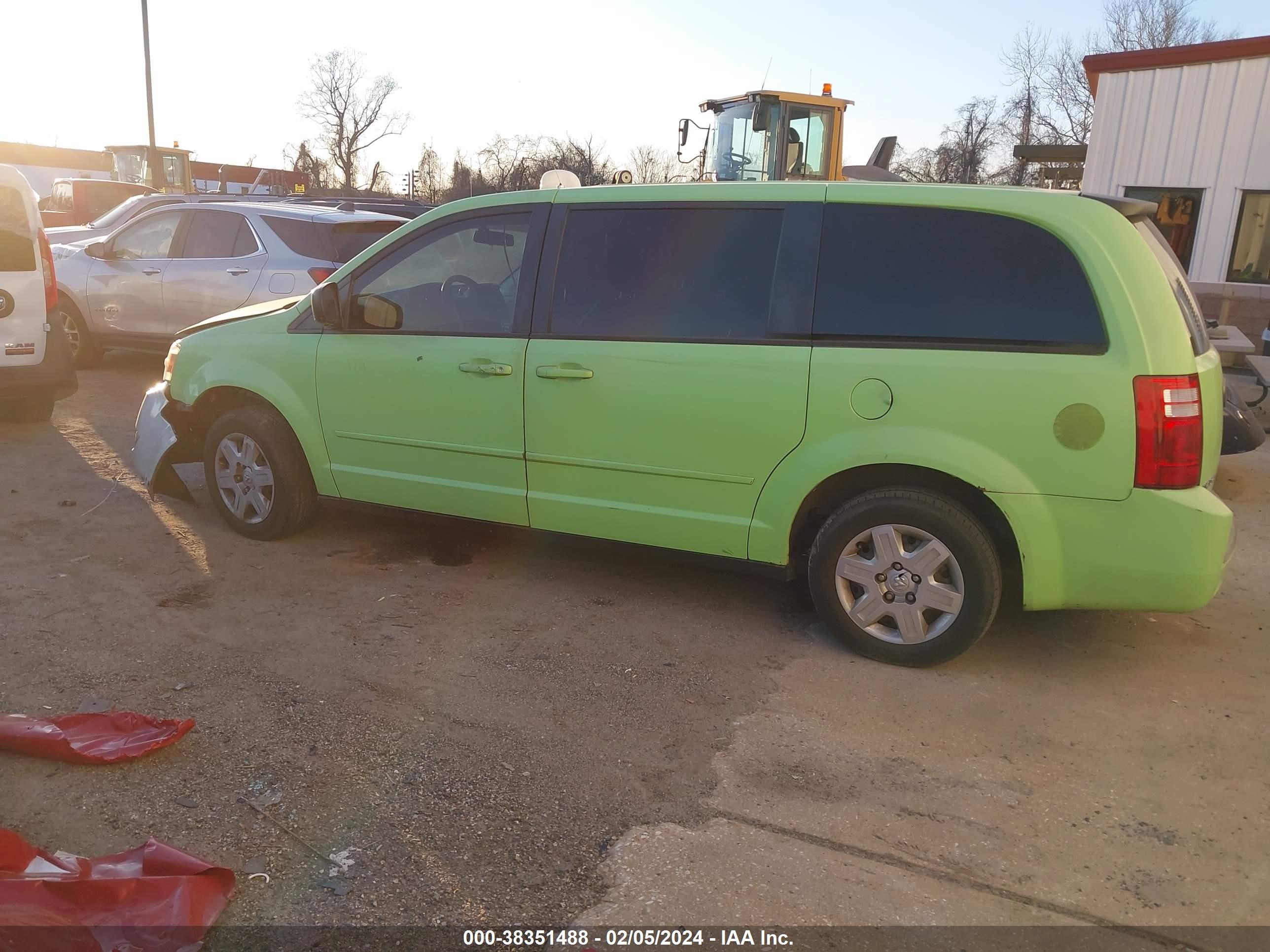 Photo 13 VIN: 2D8HN44E79R615683 - DODGE CARAVAN 