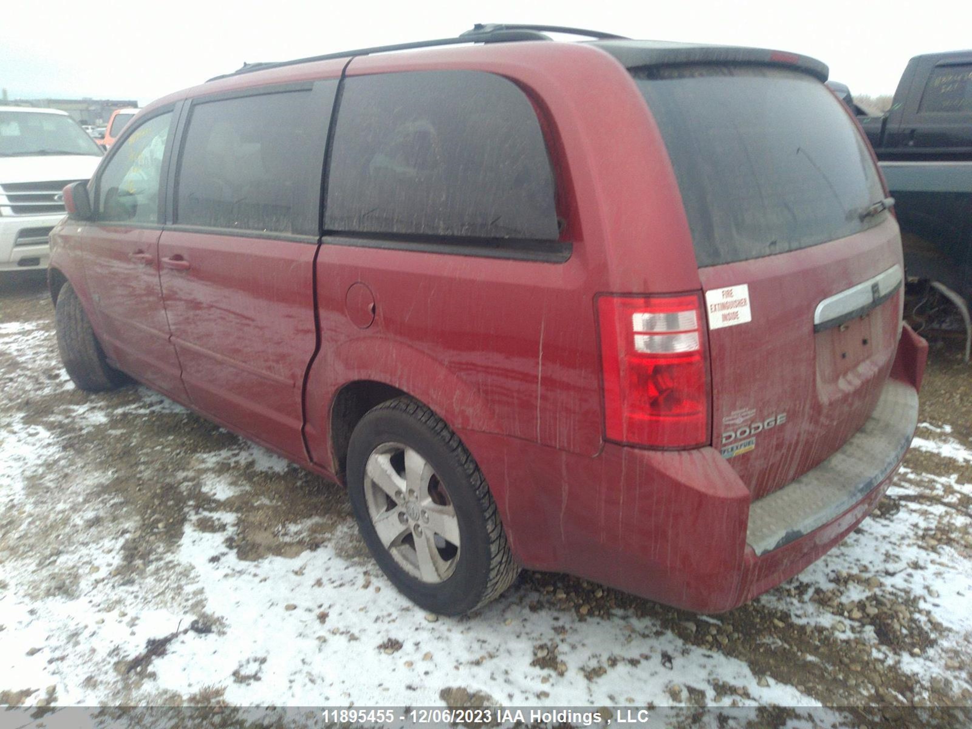 Photo 2 VIN: 2D8HN44E79R700572 - DODGE CARAVAN 