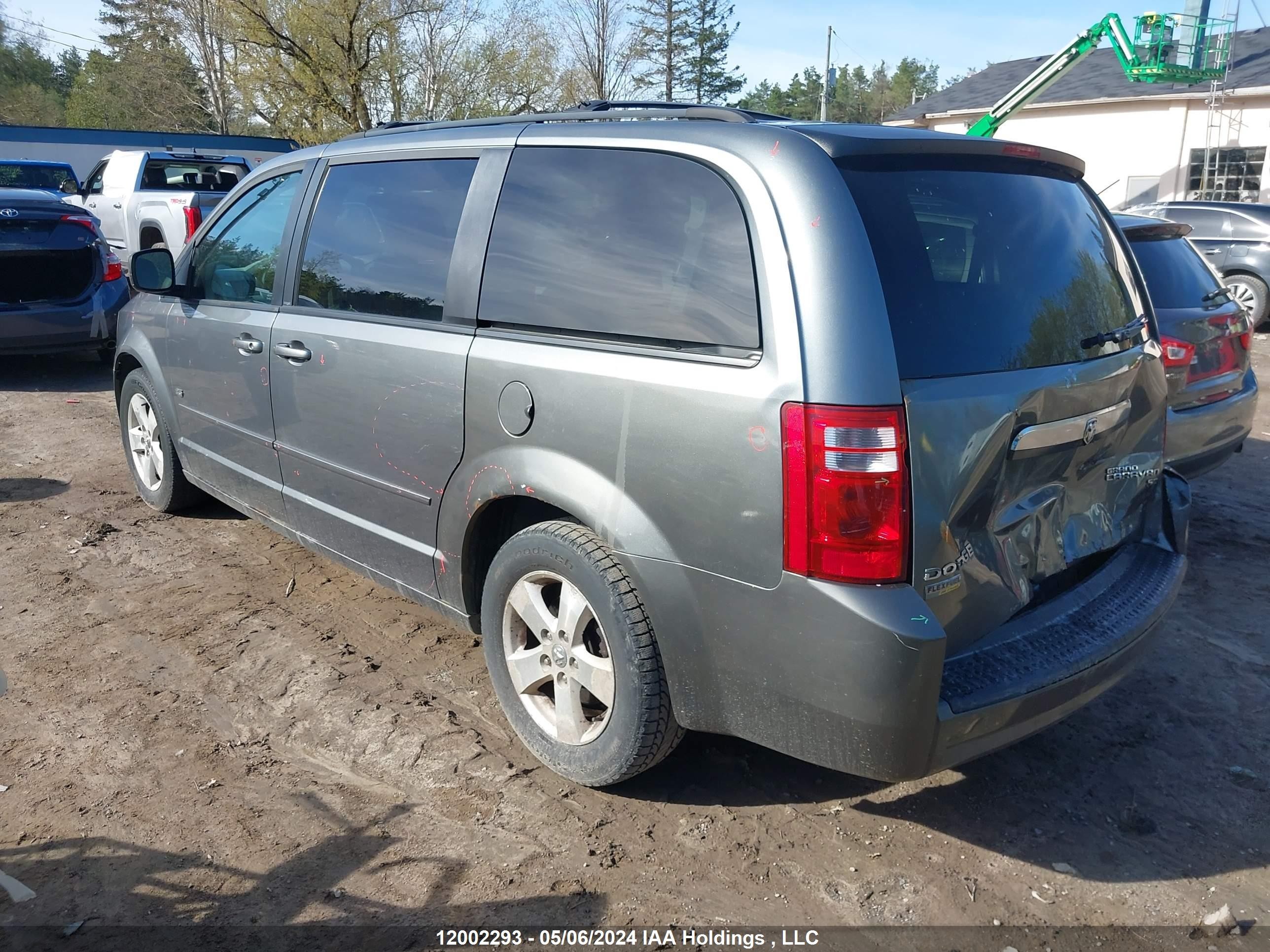 Photo 2 VIN: 2D8HN44E99R699599 - DODGE CARAVAN 