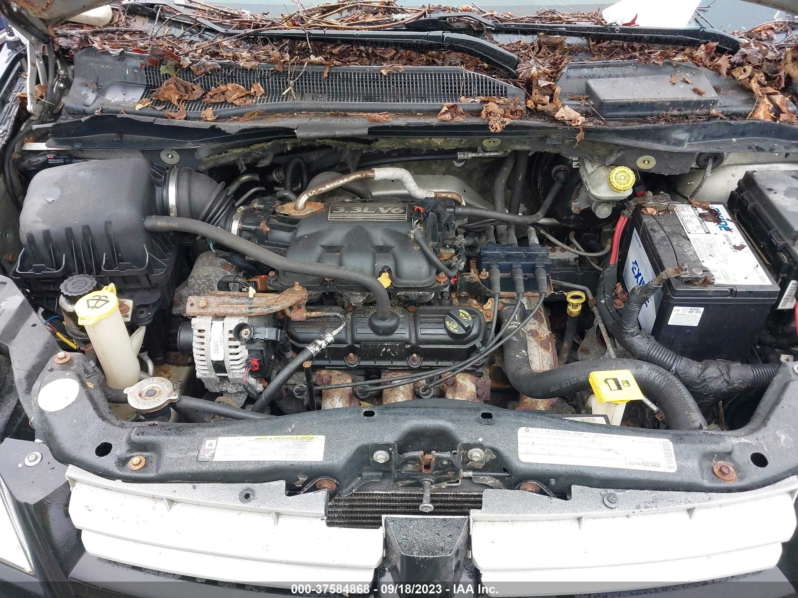 Photo 9 VIN: 2D8HN44EX9R517179 - DODGE CARAVAN 