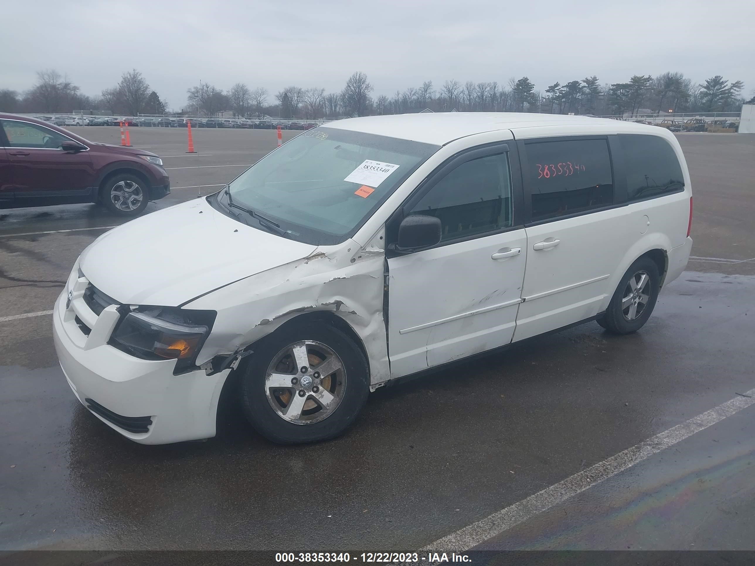 Photo 1 VIN: 2D8HN44EX9R576149 - DODGE CARAVAN 