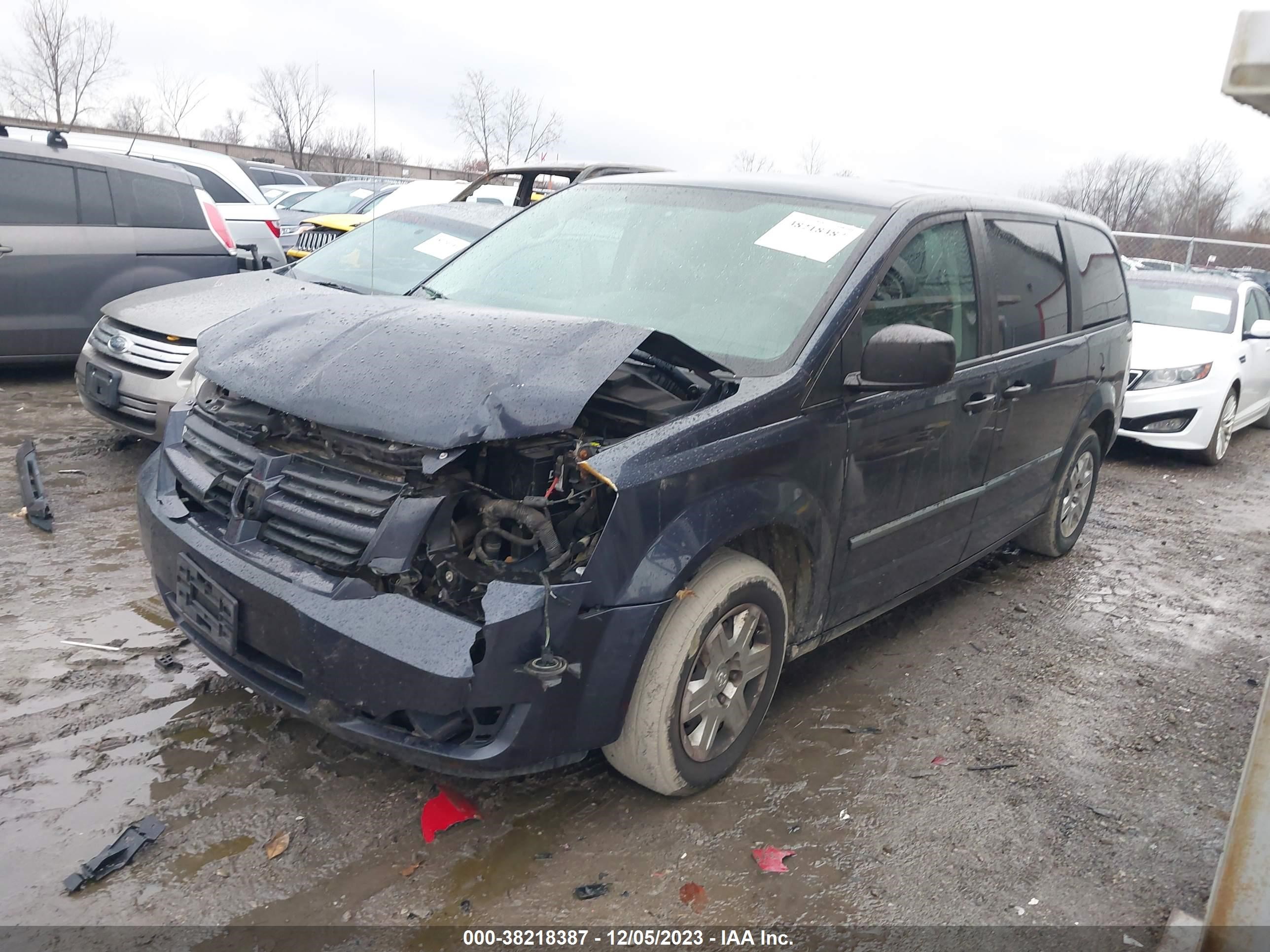 Photo 1 VIN: 2D8HN44H28R755357 - DODGE CARAVAN 