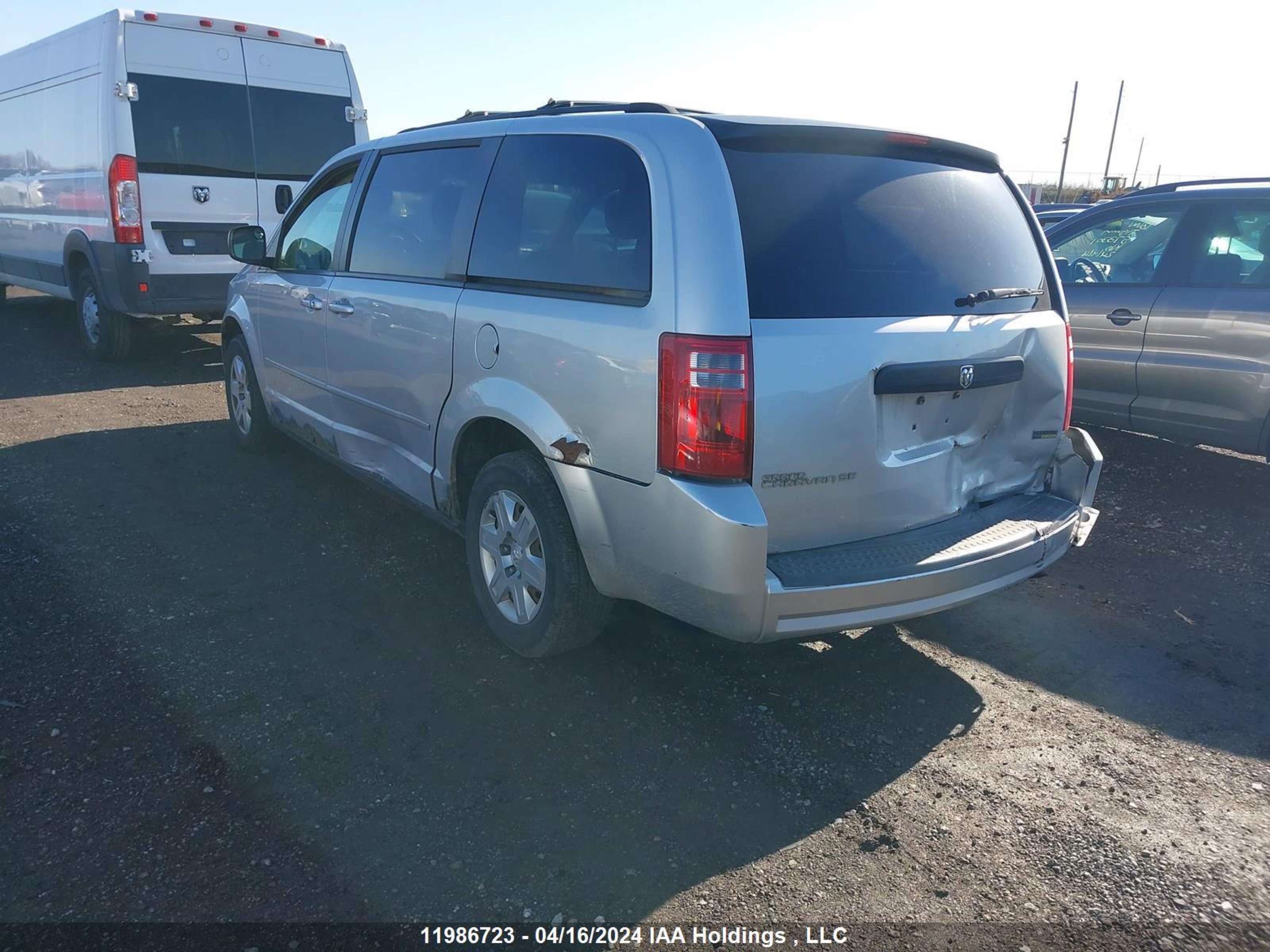 Photo 2 VIN: 2D8HN44H58R805913 - DODGE CARAVAN 