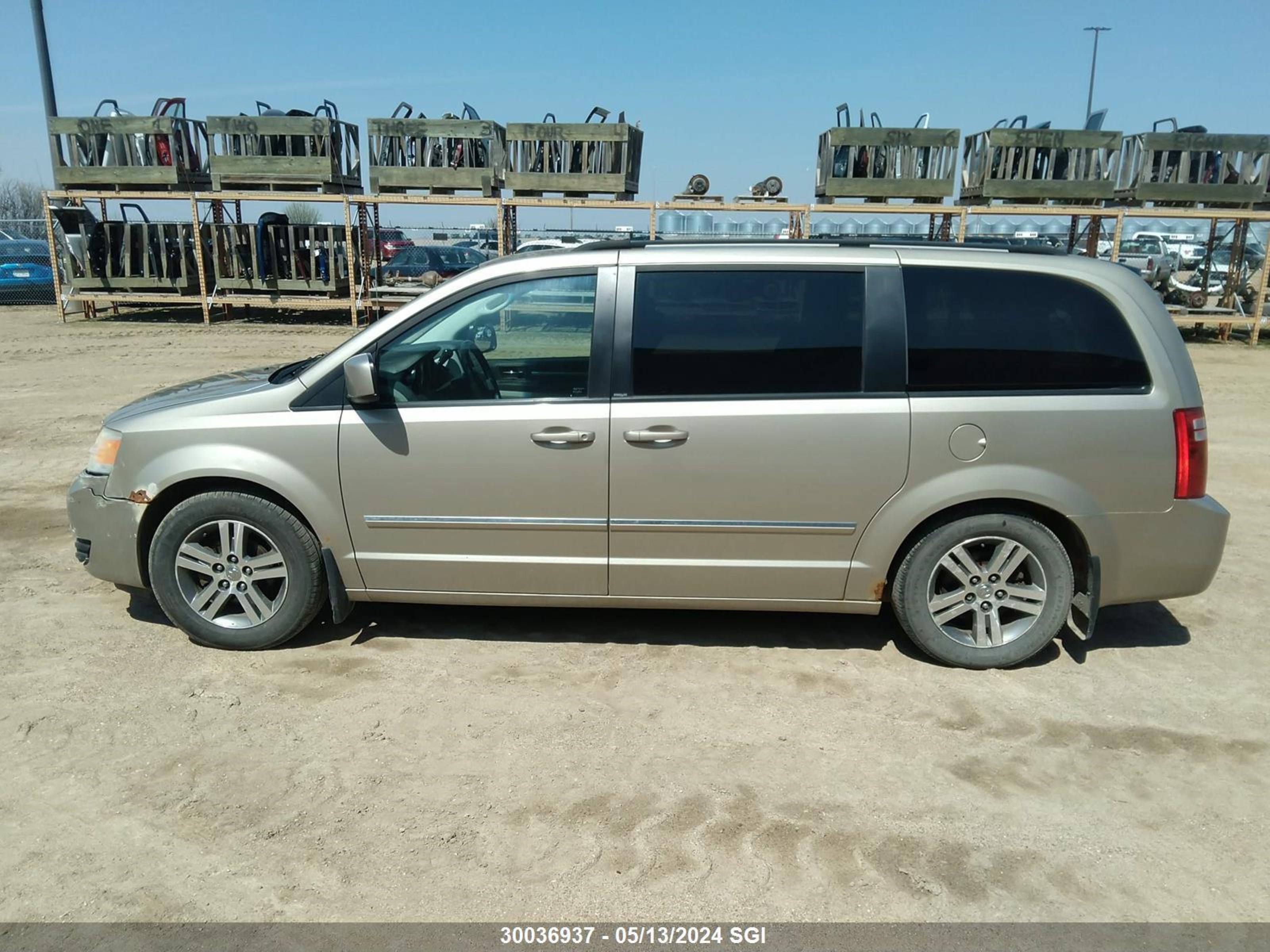 Photo 13 VIN: 2D8HN44X69R692871 - DODGE CARAVAN 