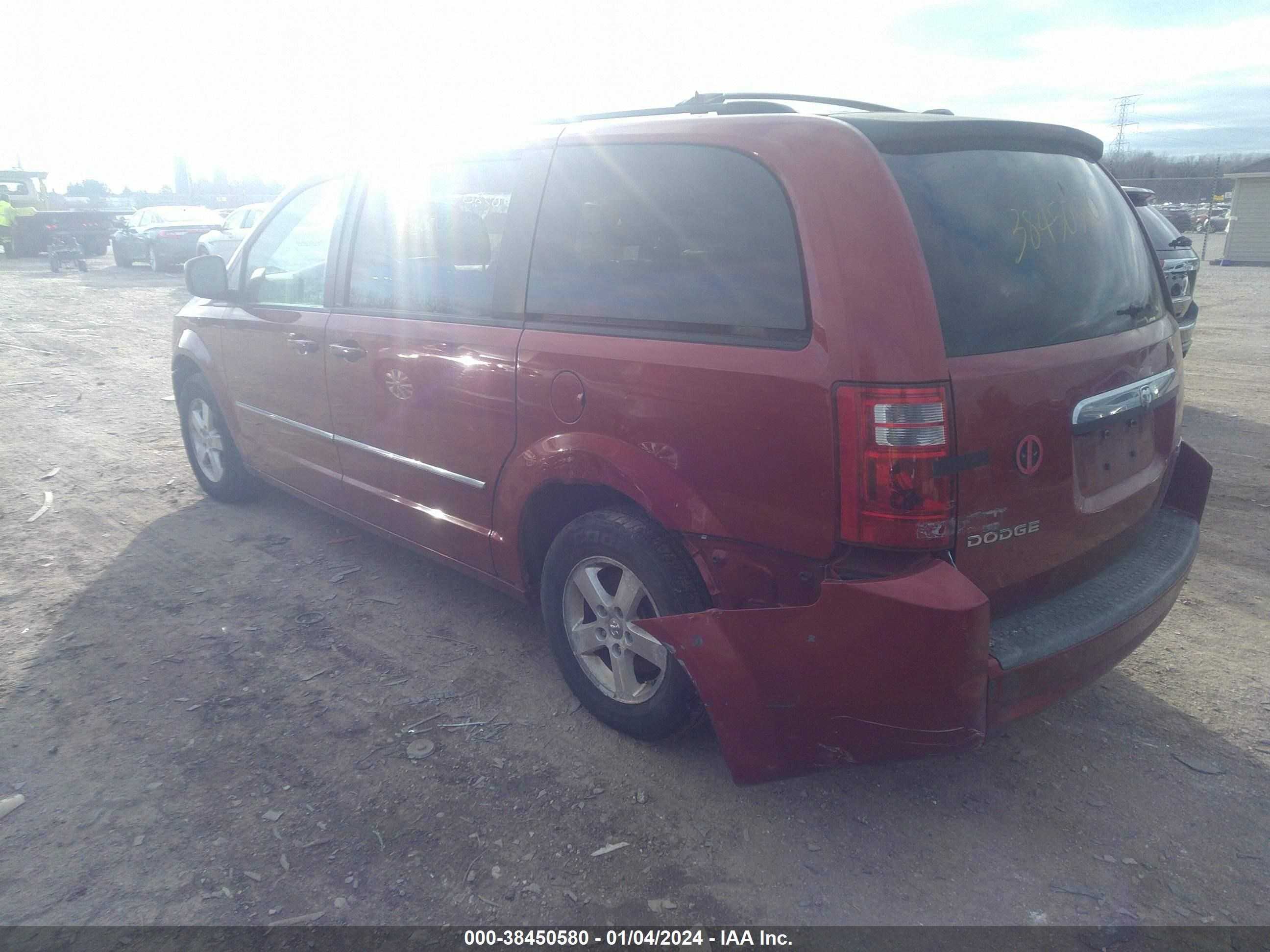 Photo 2 VIN: 2D8HN54129R657617 - DODGE CARAVAN 