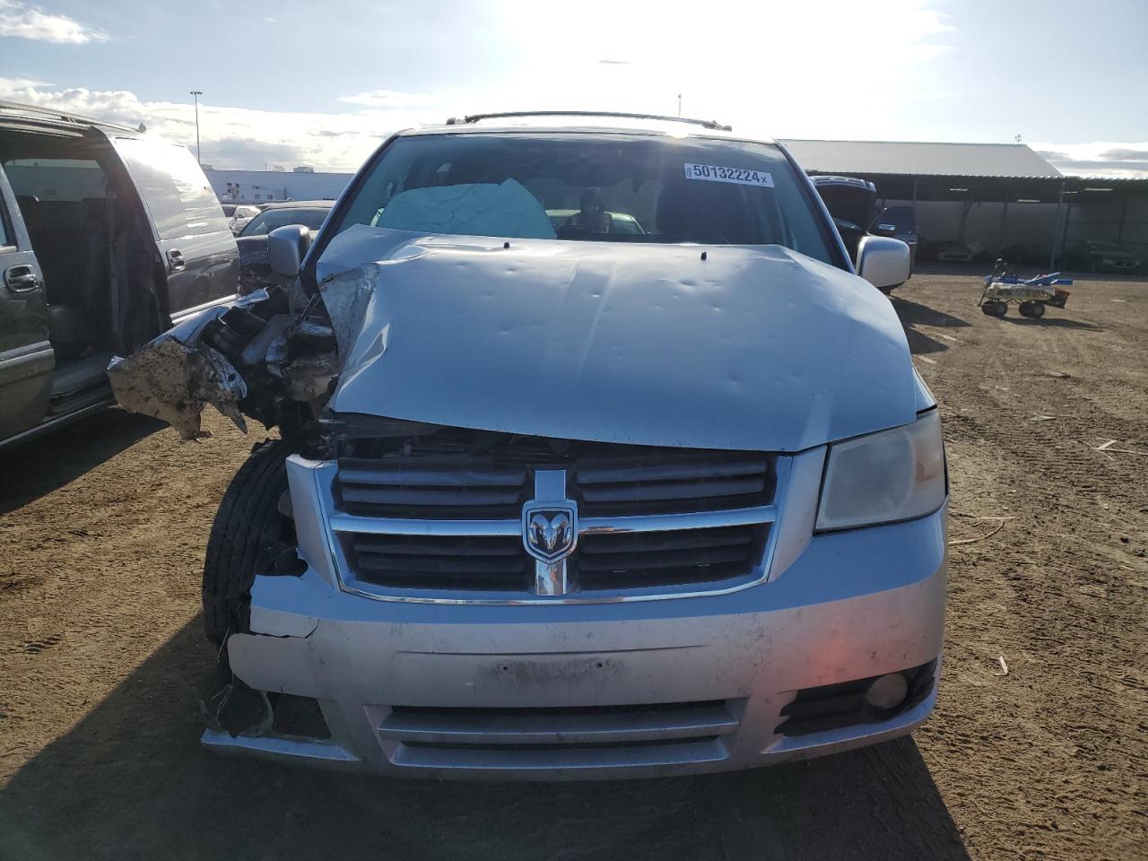 Photo 4 VIN: 2D8HN54149R682728 - DODGE CARAVAN 