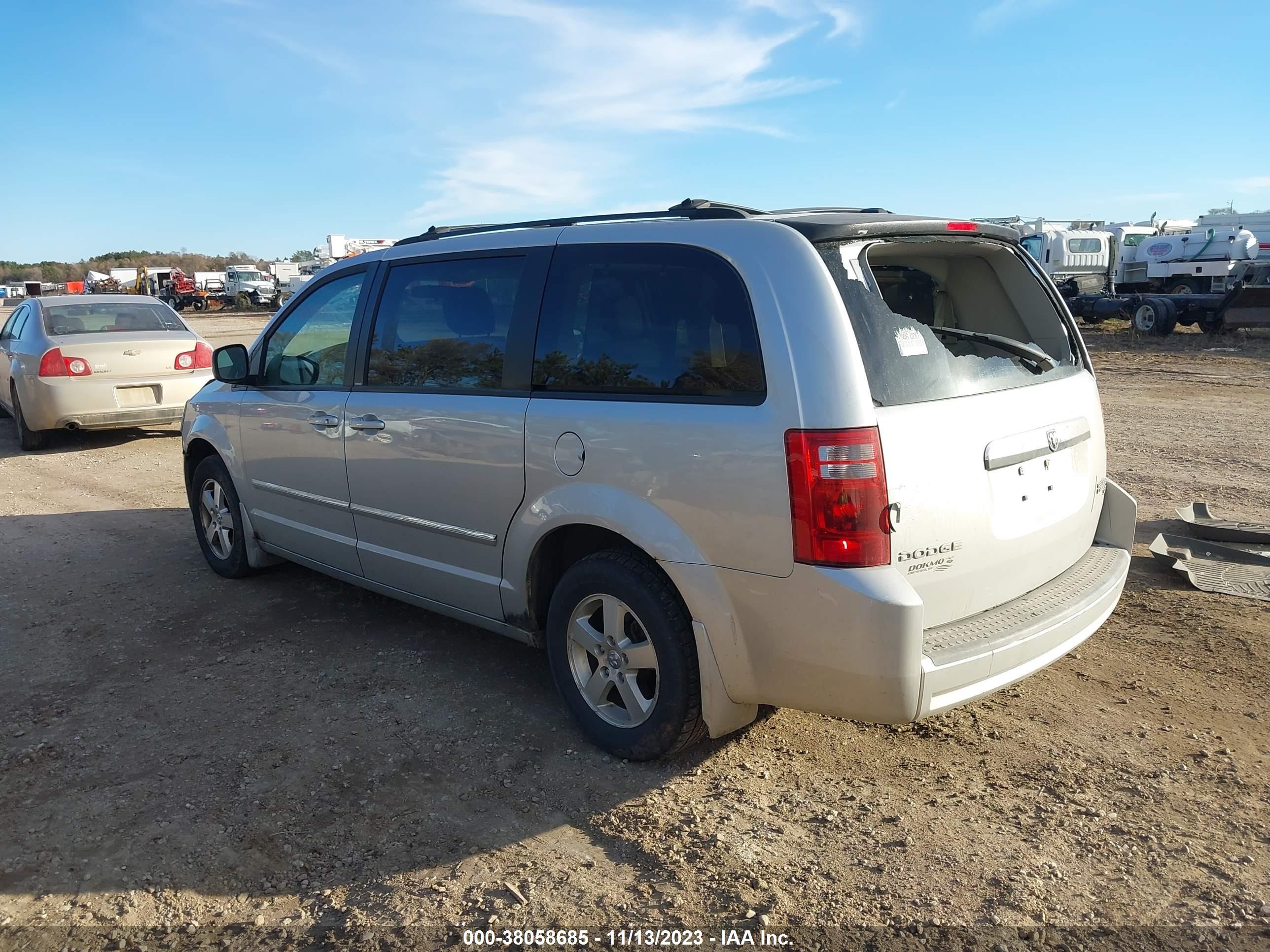 Photo 2 VIN: 2D8HN54179R577083 - DODGE CARAVAN 