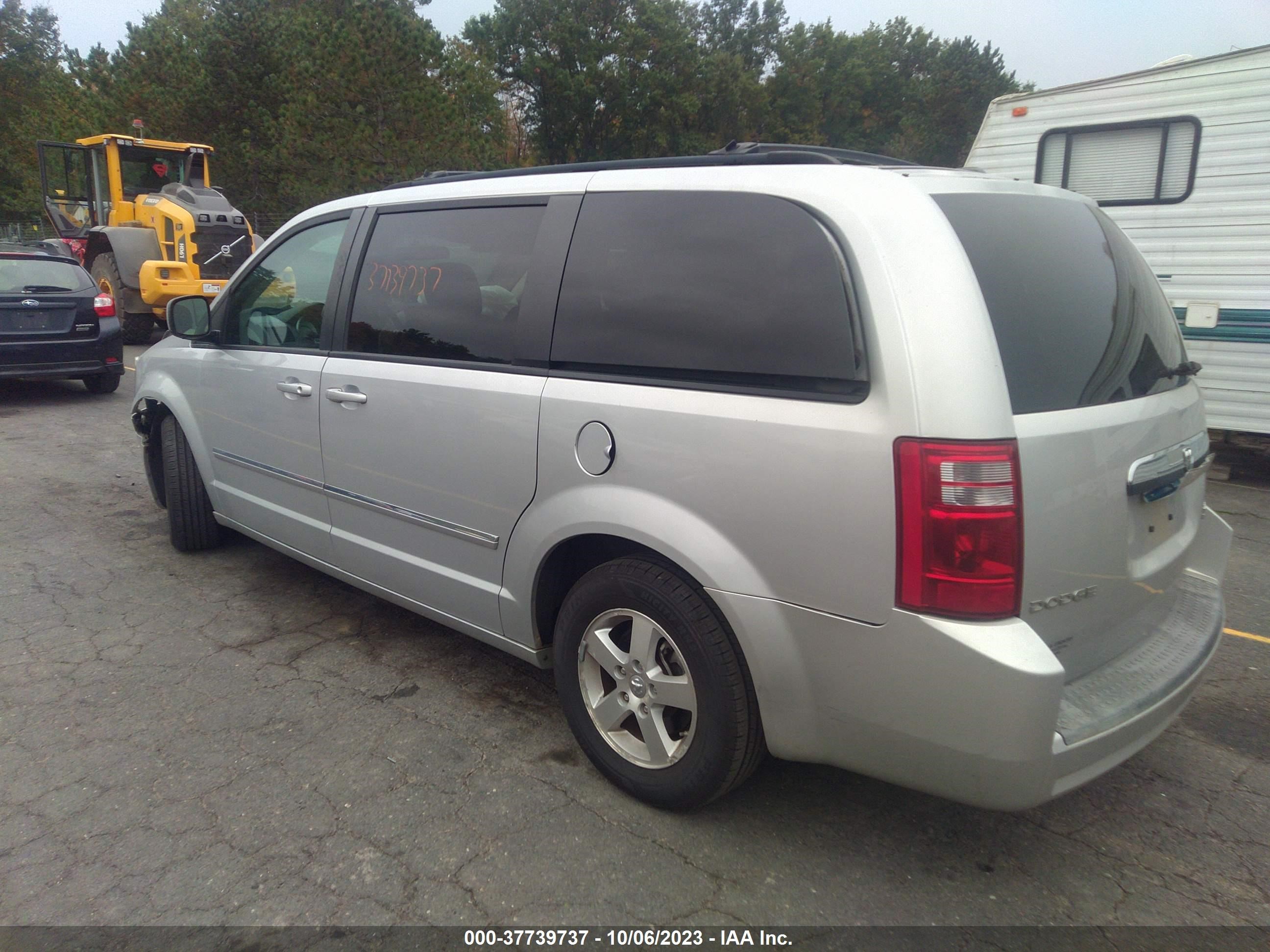 Photo 2 VIN: 2D8HN54189R628770 - DODGE CARAVAN 