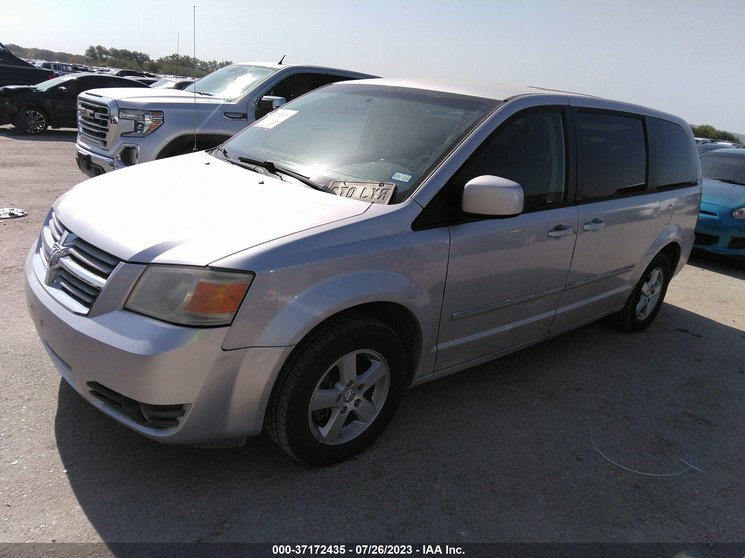 Photo 1 VIN: 2D8HN54P18R831244 - DODGE CARAVAN 