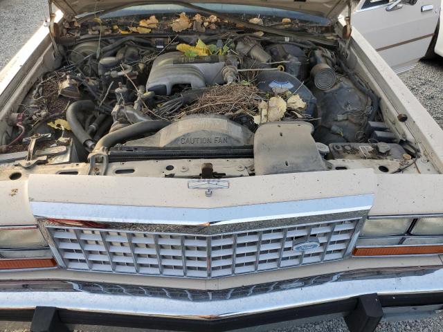 Photo 10 VIN: 2FABP43F4GX118923 - FORD CROWN VICT 