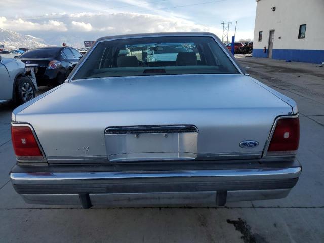 Photo 5 VIN: 2FABP74F4KX104268 - FORD CROWN VIC 