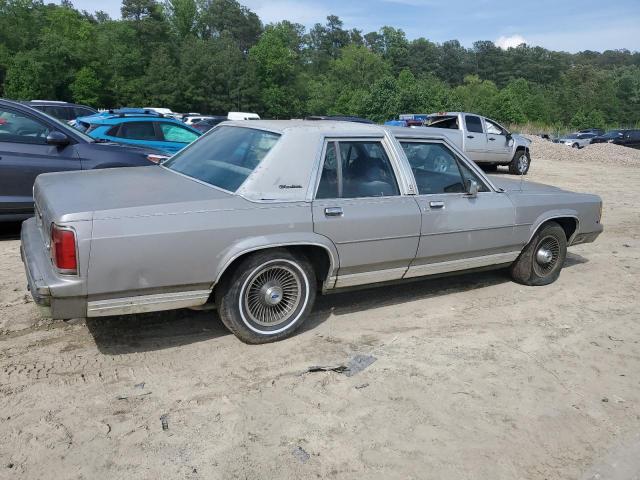 Photo 2 VIN: 2FABP74F6JX214608 - FORD CROWN VIC 