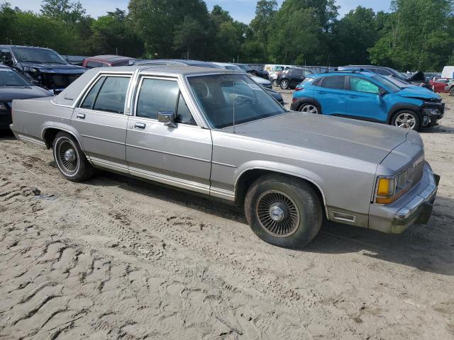 Photo 3 VIN: 2FABP74F6JX214608 - FORD CROWN VIC 