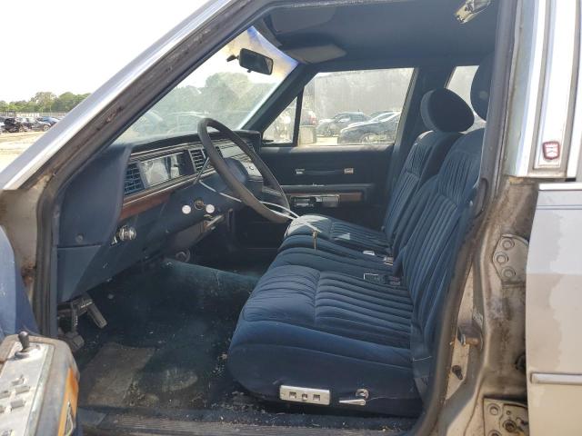 Photo 6 VIN: 2FABP74F6JX214608 - FORD CROWN VIC 