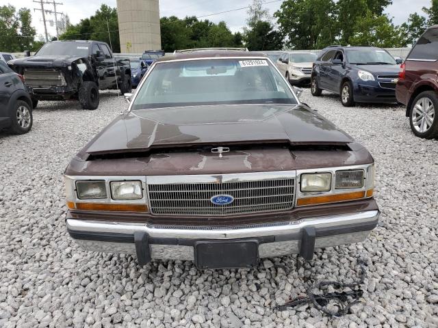 Photo 4 VIN: 2FABP77F8KX129671 - FORD CROWN VIC 