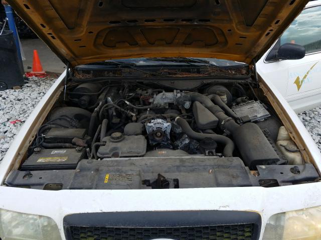 Photo 6 VIN: 2FABP7AV2BX144568 - FORD CROWN VICT 