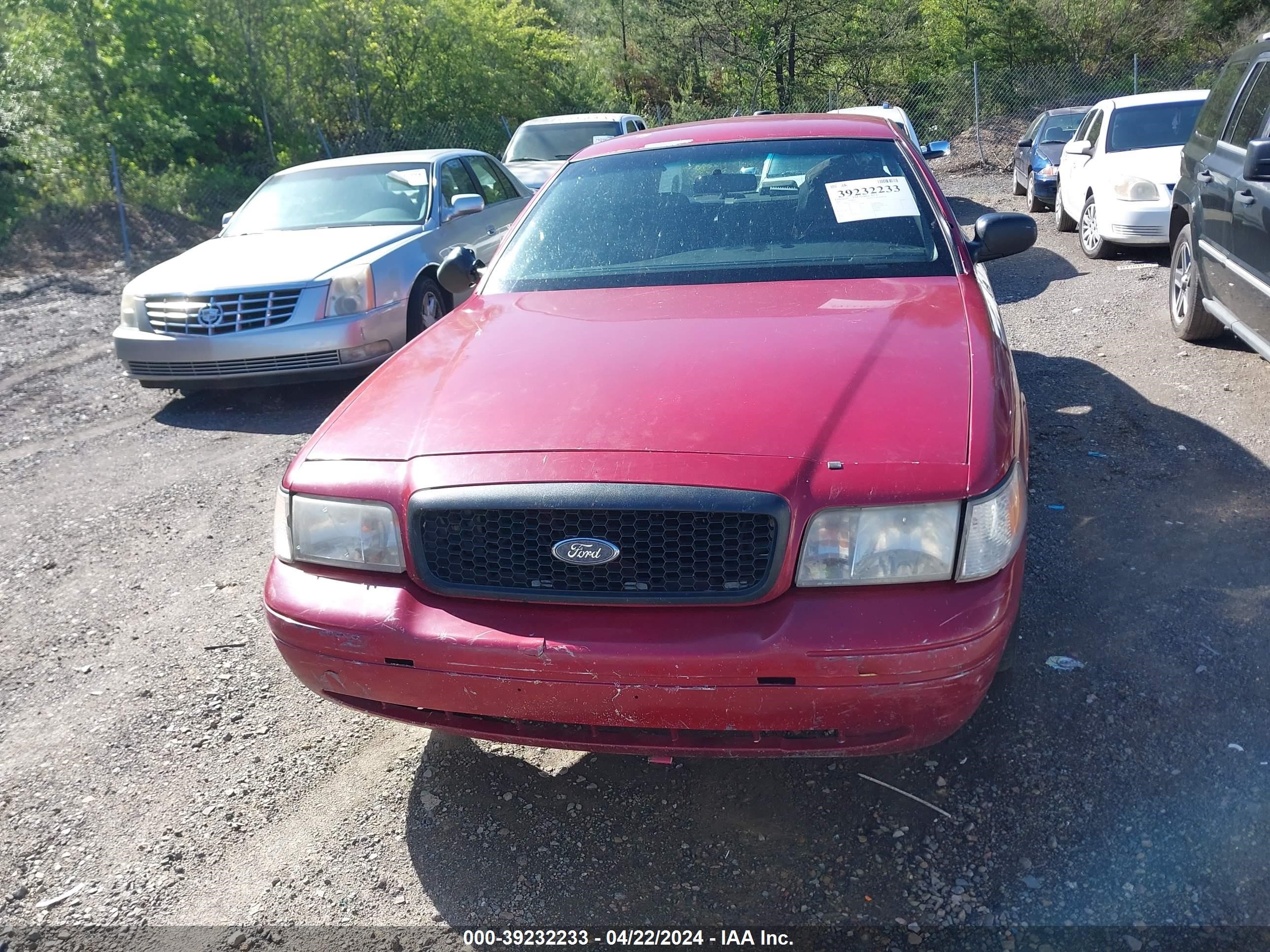 Photo 10 VIN: 2FABP7BV1AX102633 - FORD CROWN VICTORIA 