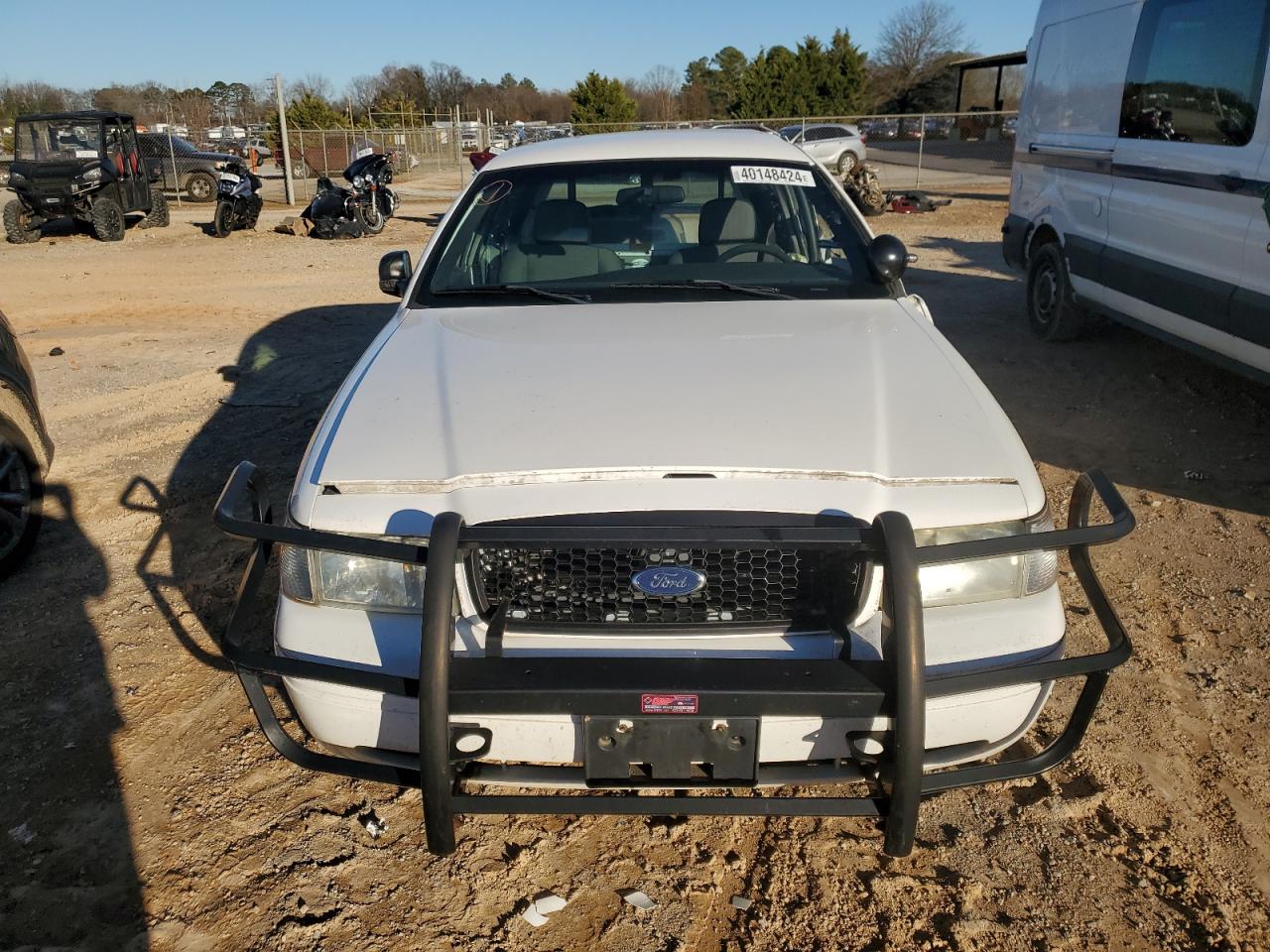 Photo 4 VIN: 2FABP7BV1AX124650 - FORD CROWN VICTORIA 