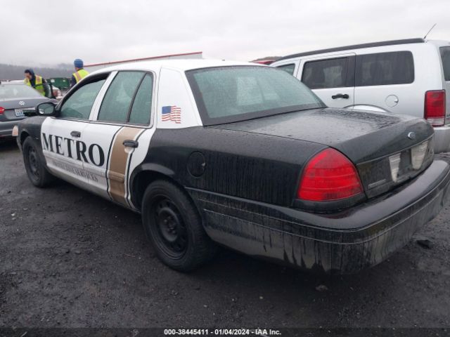 Photo 2 VIN: 2FABP7BV2BX116882 - FORD CROWN VICTORIA 