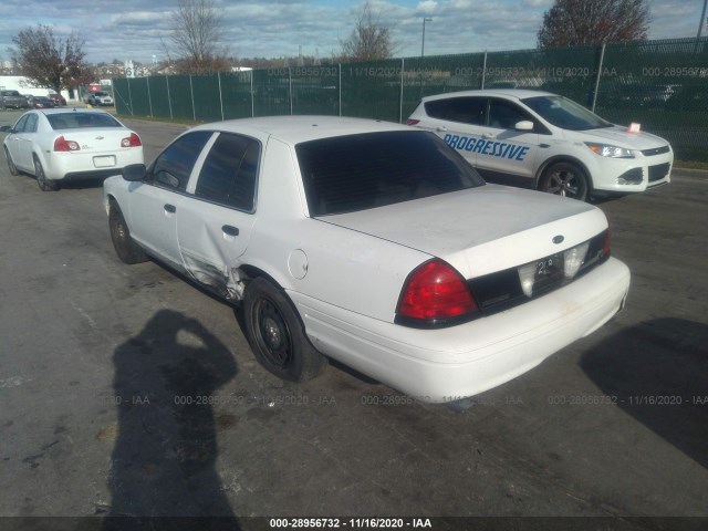 Photo 2 VIN: 2FABP7BV2BX158209 - FORD POLICE INTERCEPTOR 