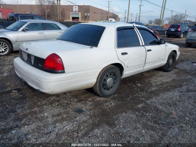 Photo 3 VIN: 2FABP7BV3AX106585 - FORD CROWN VICTORIA 