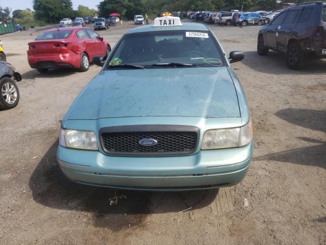 Photo 8 VIN: 2FABP7BV3BX113487 - FORD CROWN VICT 