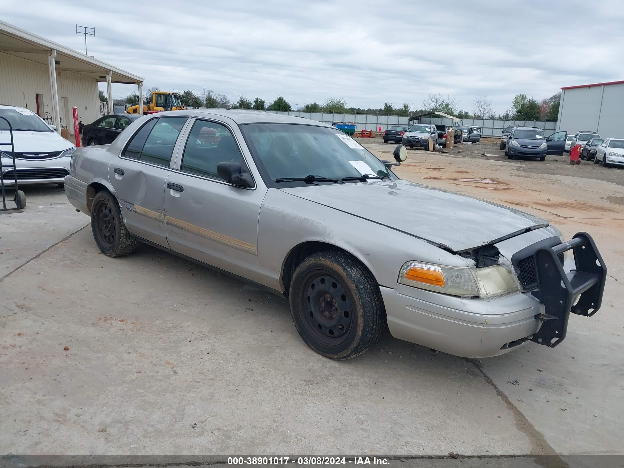 Photo 5 VIN: 2FABP7BV4AX120964 - FORD CROWN VICTORIA 