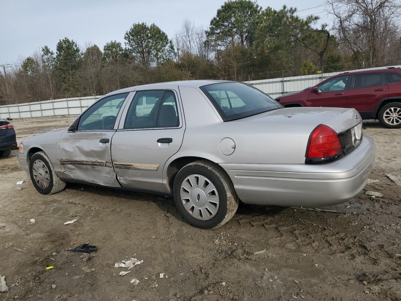 Photo 1 VIN: 2FABP7BV5BX166644 - FORD CROWN VICTORIA 