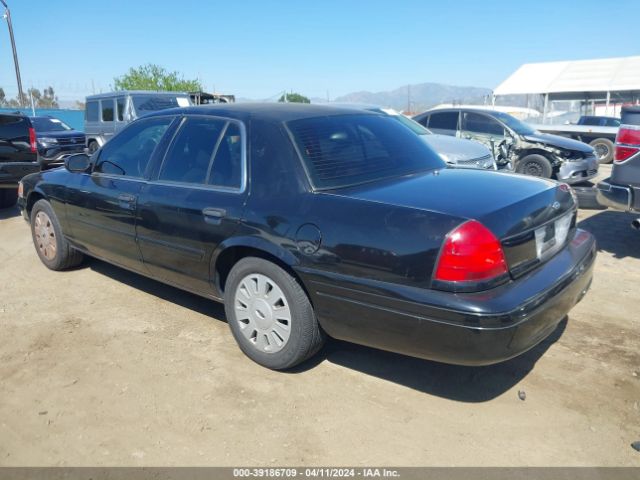 Photo 2 VIN: 2FABP7BV5BX173190 - FORD CROWN VICTORIA 