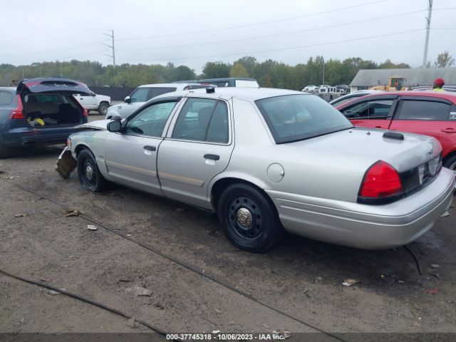 Photo 2 VIN: 2FABP7BV7BX110799 - FORD CROWN VICTORIA 