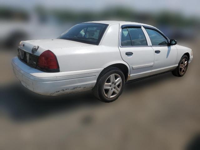 Photo 2 VIN: 2FABP7BV7BX124105 - FORD CROWN VIC 