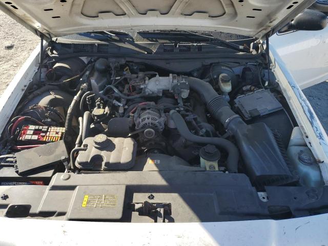 Photo 10 VIN: 2FABP7BV8AX126301 - FORD CROWN VIC 