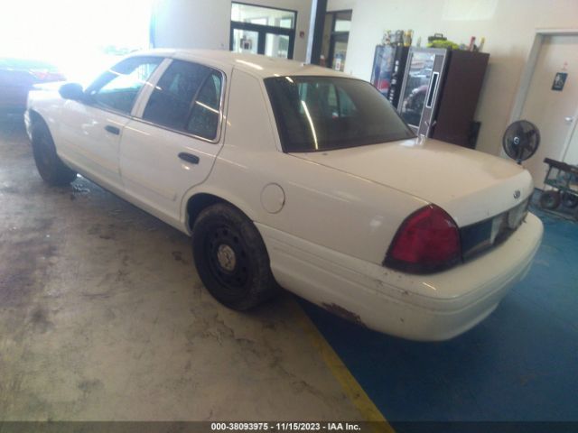 Photo 2 VIN: 2FABP7BV8BX119592 - FORD CROWN VICTORIA 