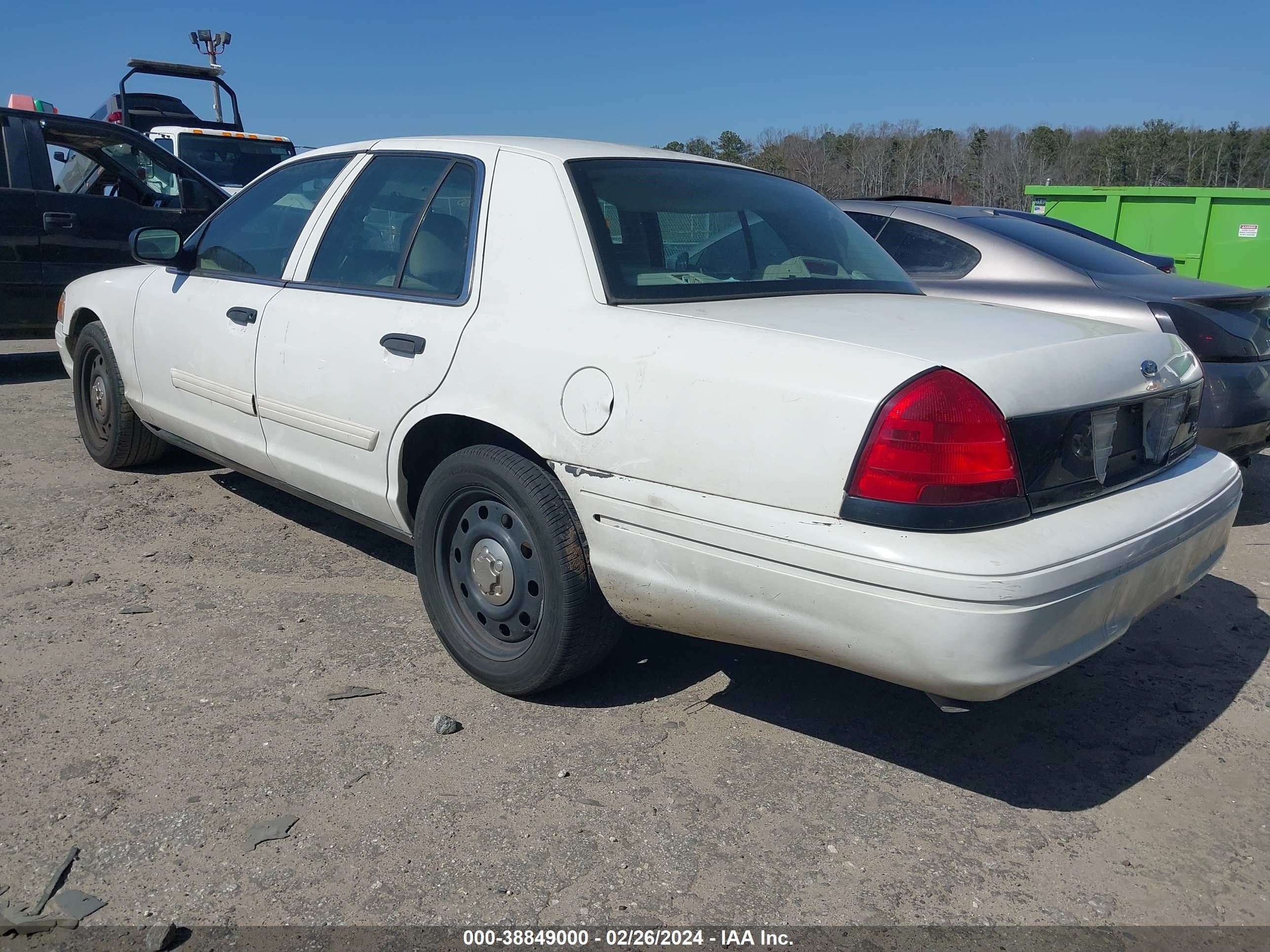 Photo 13 VIN: 2FABP7BV9AX121138 - FORD CROWN VICTORIA 