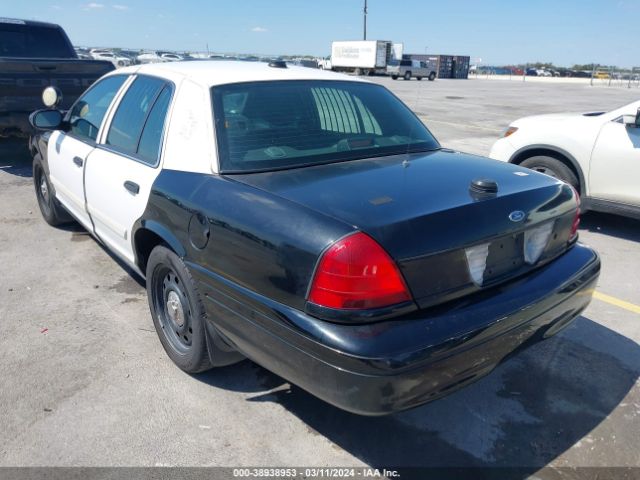 Photo 2 VIN: 2FABP7BV9BX154139 - FORD CROWN VICTORIA 