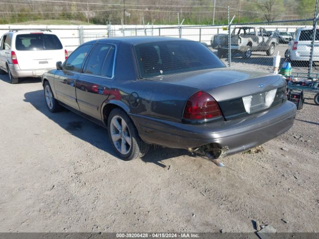 Photo 2 VIN: 2FABP7BV9BX169398 - FORD CROWN VICTORIA 