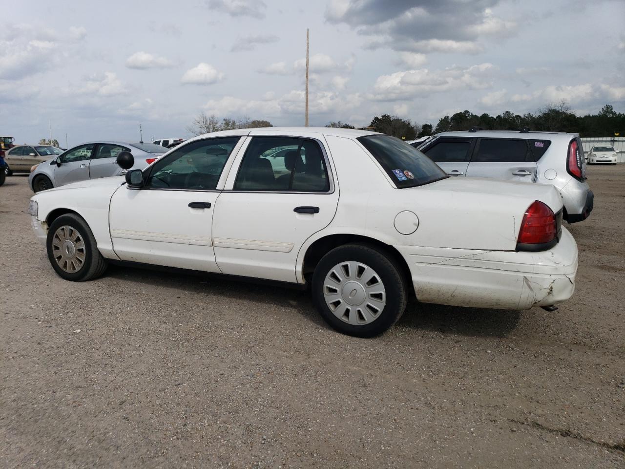 Photo 1 VIN: 2FABP7BVXAX143603 - FORD CROWN VICTORIA 