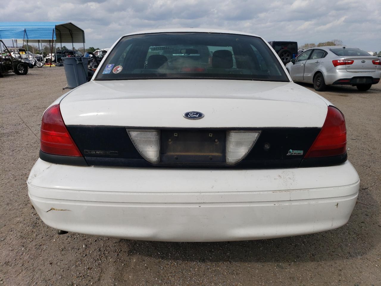 Photo 5 VIN: 2FABP7BVXAX143603 - FORD CROWN VICTORIA 