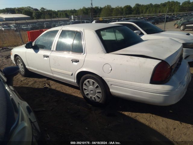 Photo 2 VIN: 2FABP7BVXBX116032 - FORD CROWN VICTORIA 