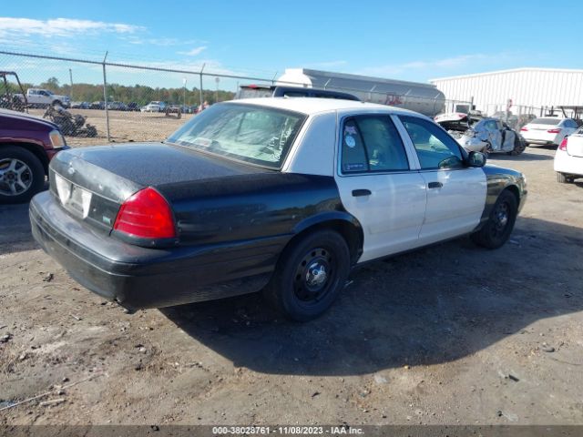 Photo 3 VIN: 2FABP7BVXBX135390 - FORD CROWN VICTORIA 